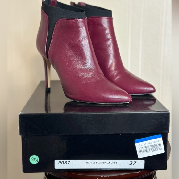 Giampaolo Viozzi. Burgundy 💥 the color of the season. Italy. - Picture 7 of 7